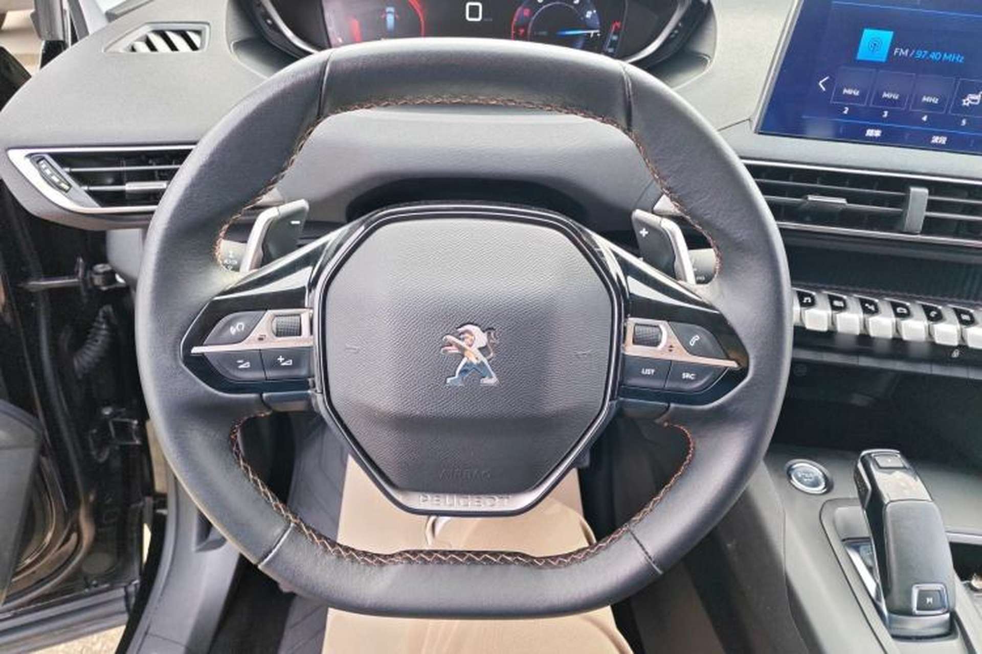 Used Peugeot 5008 2017 380THP 7-Seater Elite Edition Steering Wheel