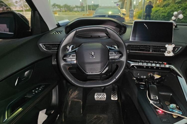 Used Peugeot 5008 2017 350THP 7-Seater Elite Edition Steering Wheel