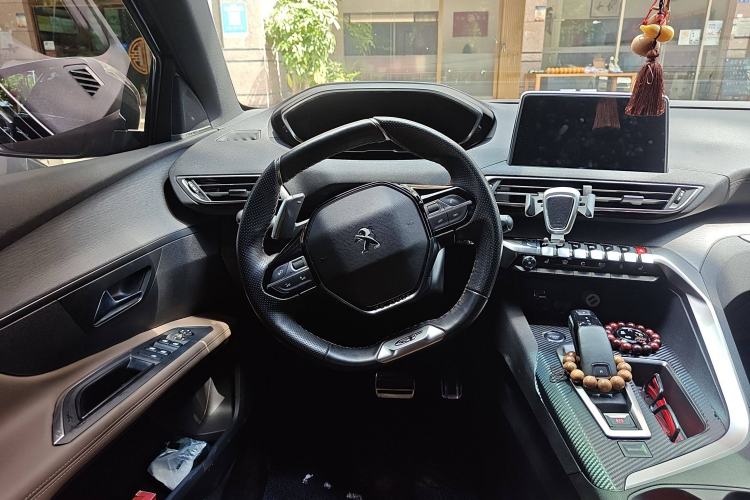 Used Peugeot 5008 2017 380THP 7-Seater Luxury GT Edition Steering Wheel