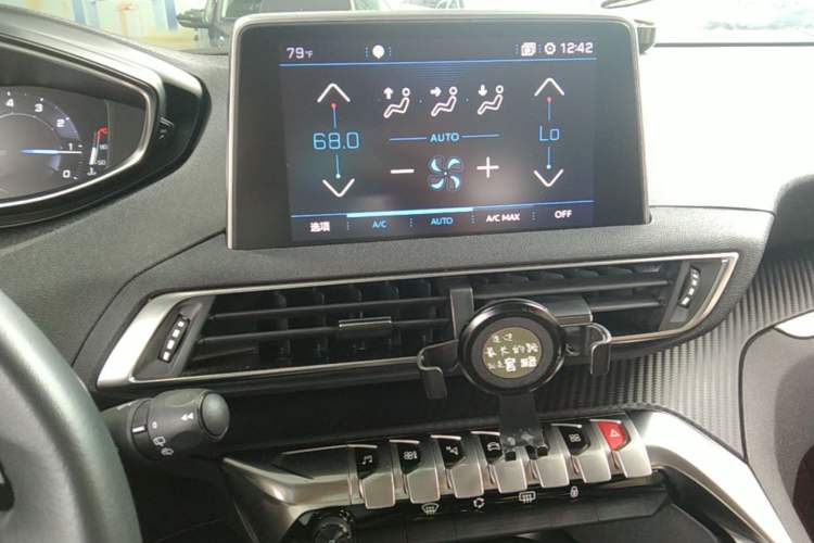 Used Peugeot 5008 2017 380THP 5-Seater Elite Edition Audio And AC Panel