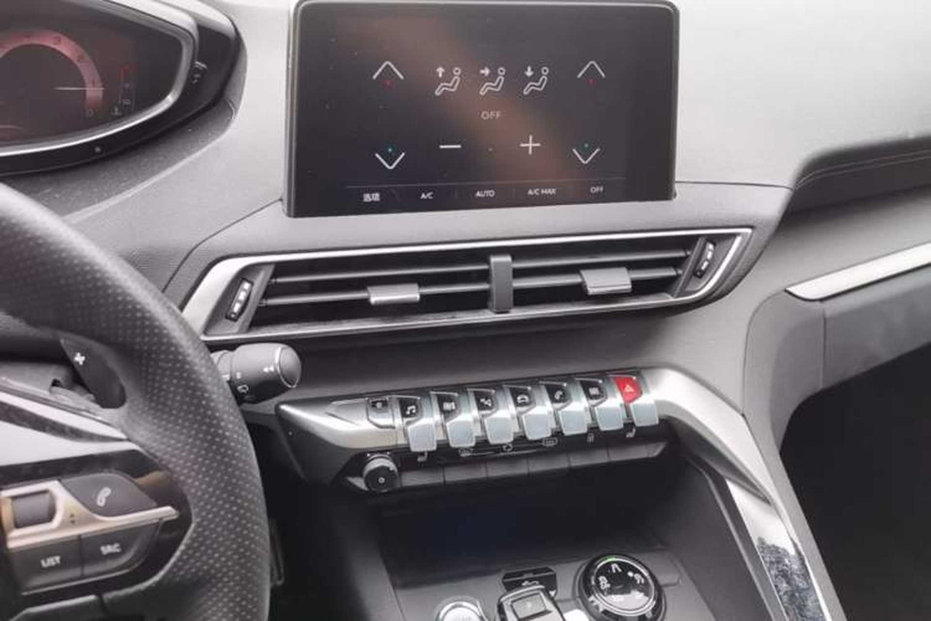 Used Peugeot 5008 2017 380THP 7-Seater Luxury GT Edition Audio And AC Panel