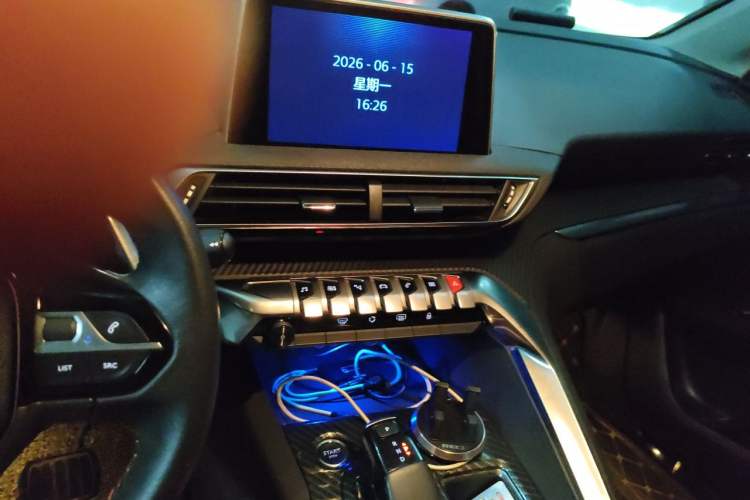 Used Peugeot 5008 2017 350THP 7-Seater Elite Edition Audio And AC Panel