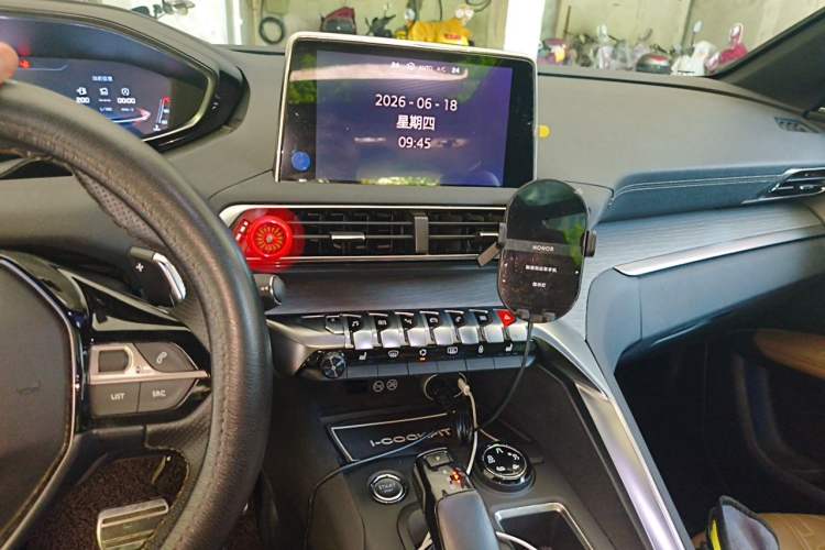 Used Peugeot 5008 2017 380THP 7-Seater Luxury GT Edition Audio And AC Panel