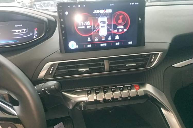 Used Peugeot 5008 2017 380THP 7-Seater Elite Edition Audio And AC Panel