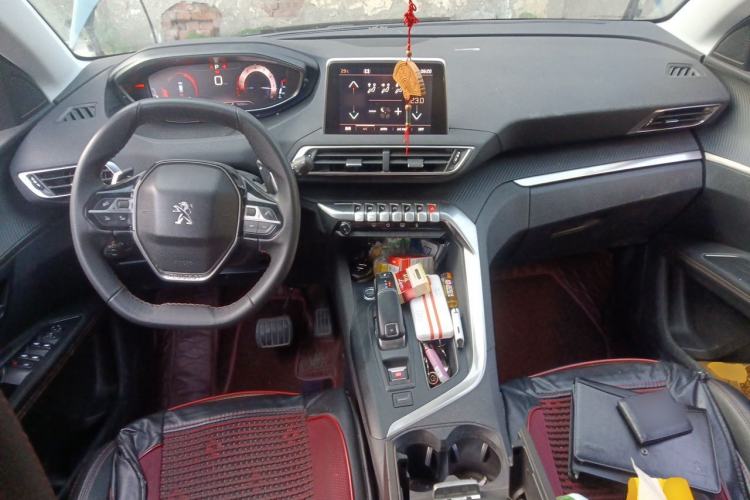 Used Peugeot 5008 2017 380THP 7-Seater Elite Edition Center Console