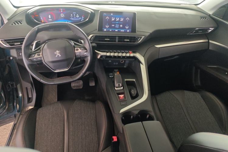 Used Peugeot 5008 2017 350THP 7-Seater Elite Edition Center Console