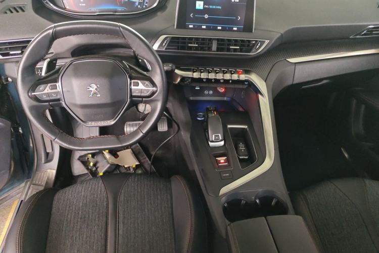 Used Peugeot 5008 2017 350THP 7-Seater Elite Edition Center Console