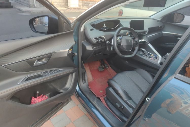 Used Peugeot 5008 2017 350THP 7-Seater Elite Edition Driver Seat