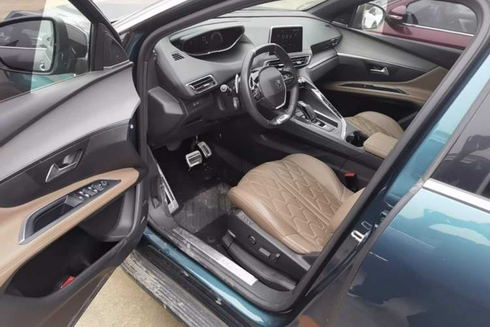 Used Peugeot 5008 2017 380THP 7-Seater Luxury GT Edition Driver Seat
