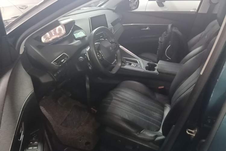 Used Peugeot 5008 2017 380THP 7-Seater Luxury Edition Driver Seat