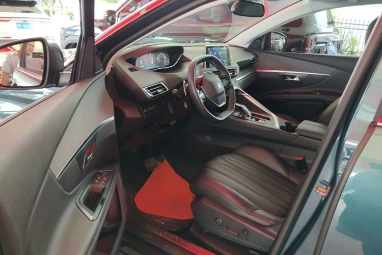Used Peugeot 5008 2017 380THP 7-Seater Luxury Edition Driver Seat