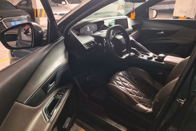 Used Peugeot 5008 2017 380THP 7-Seater Luxury GT Edition Driver Seat