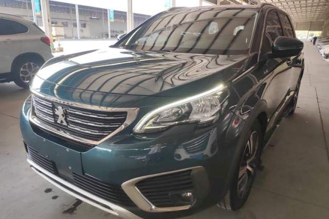 Ojetý Peugeot 5008 2017 380THP 7-Seater Elite Edition