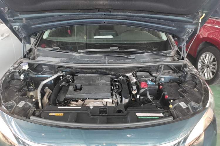 Used Peugeot 5008 2017 380THP 7-Seater Elite Edition Engine Bay