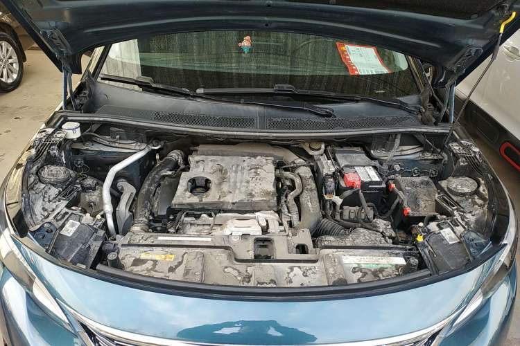 Used Peugeot 5008 2017 380THP 7-Seater Luxury Edition Engine Bay