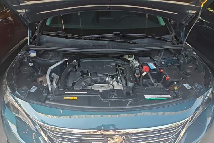 Used Peugeot 5008 2017 350THP 5-Seat Elite Edition Engine Bay