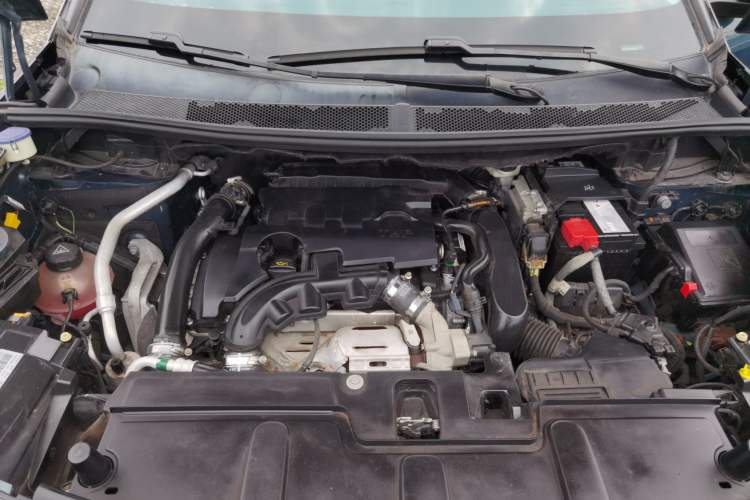Used Peugeot 5008 2017 350THP 7-Seater Elite Edition Engine Bay