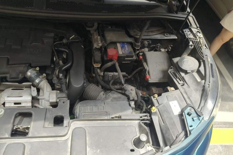 Used Peugeot 5008 2017 350THP 7-Seater Elite Edition Engine Bay Left