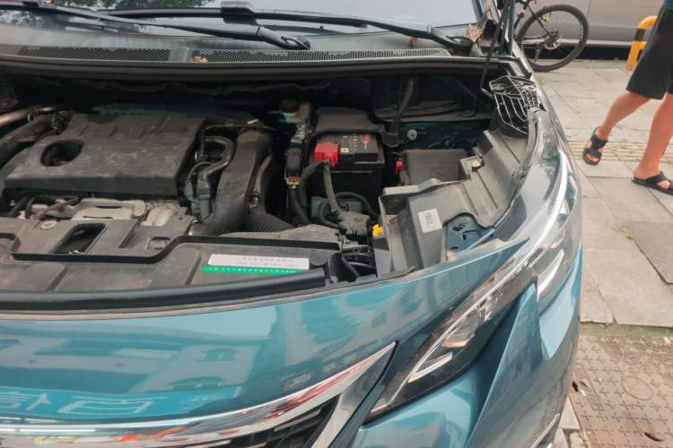 Used Peugeot 5008 2017 380THP 7-Seater Luxury GT Edition Engine Bay Left
