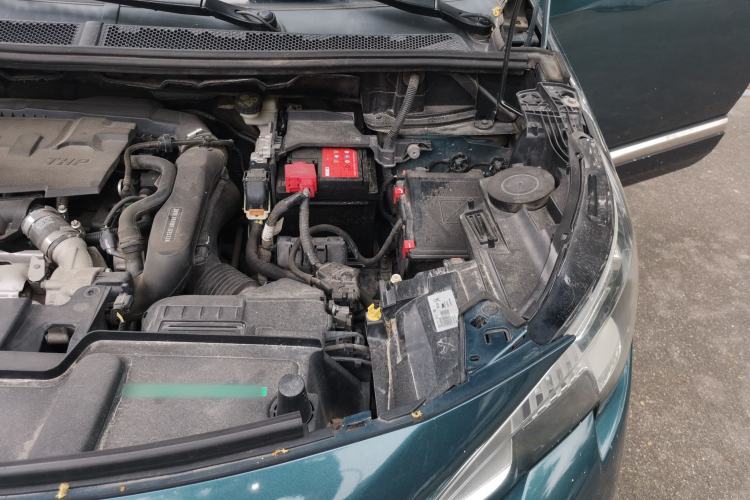 Used Peugeot 5008 2017 350THP 7-Seater Elite Edition Engine Bay Left