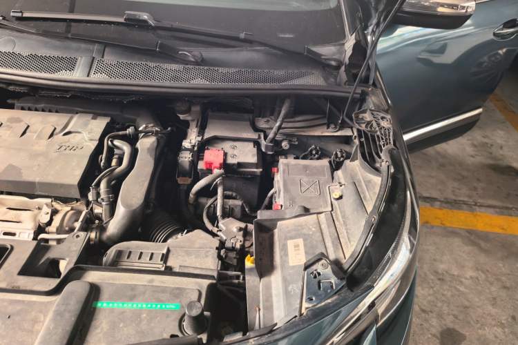 Used Peugeot 5008 2017 380THP 7-Seater Luxury GT Edition Engine Bay Left