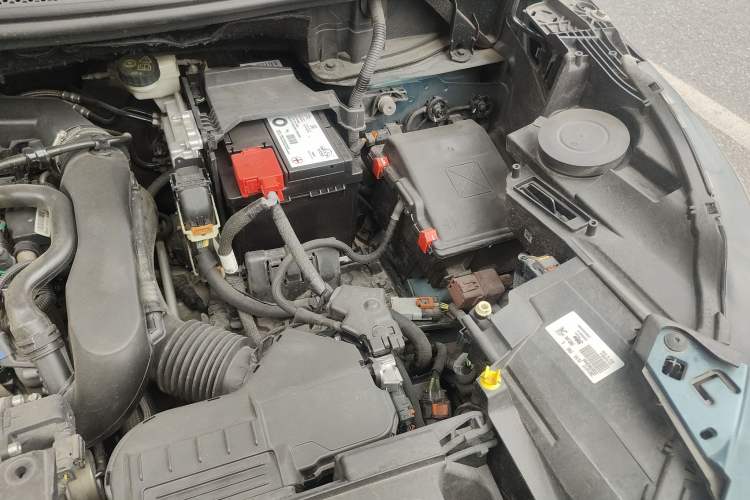 Used Peugeot 5008 2017 350THP 7-Seater Elite Edition Engine Bay Left