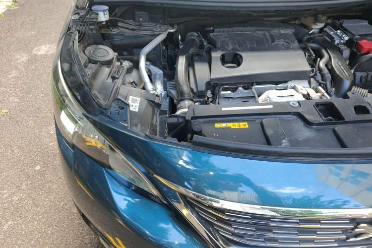 Used Peugeot 5008 2017 380THP 5-Seater Elite Edition Engine Bay Right