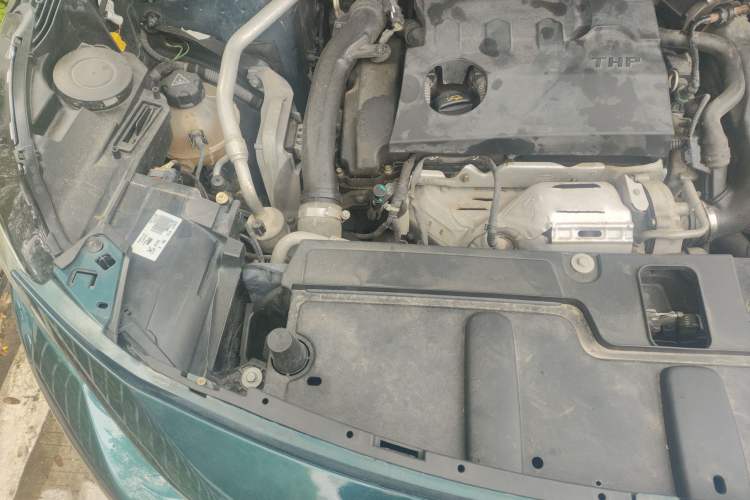 Used Peugeot 5008 2017 380THP 7-Seater Luxury Edition Engine Bay Right