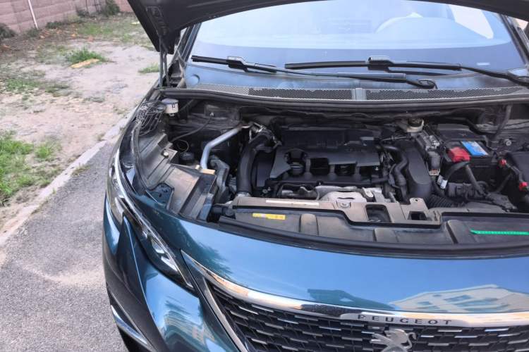 Used Peugeot 5008 2017 380THP 7-Seater Luxury GT Edition Engine Bay Right