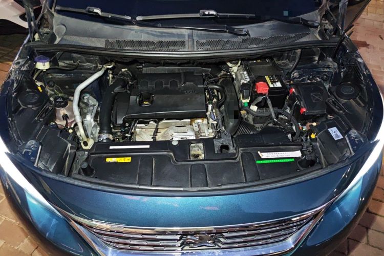 Used Peugeot 5008 2017 380THP 7-Seater Elite Edition Engine Bay