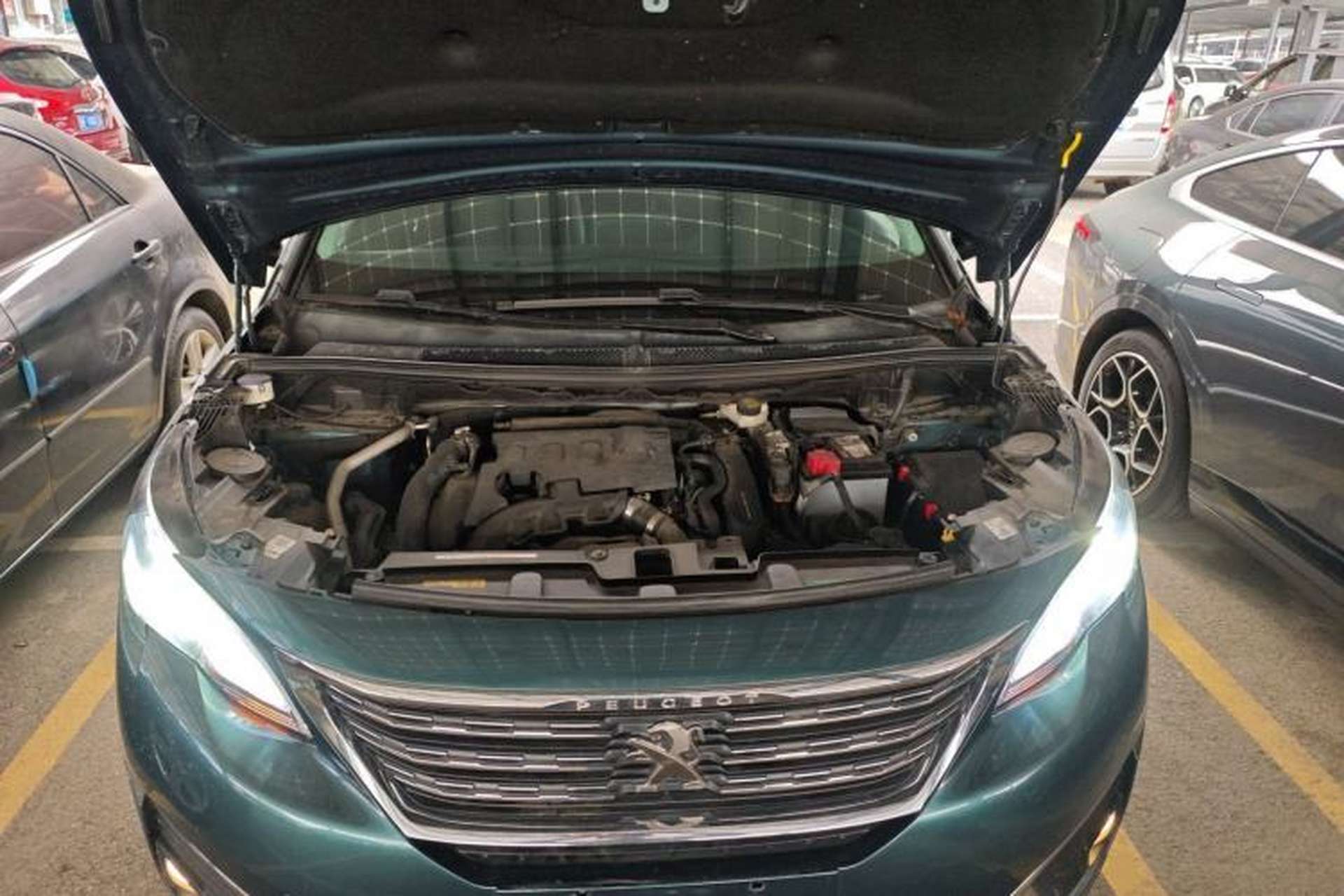 Used Peugeot 5008 2017 350THP 7-Seater Elite Edition Engine Bay