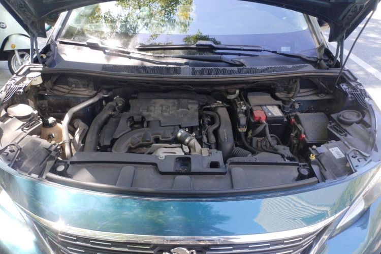 Used Peugeot 5008 2017 350THP 7-Seater Elite Edition Engine Bay