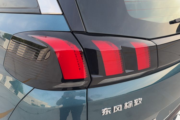 Used Peugeot 5008 2017 380THP 5-Seater Elite Edition Exterior 3