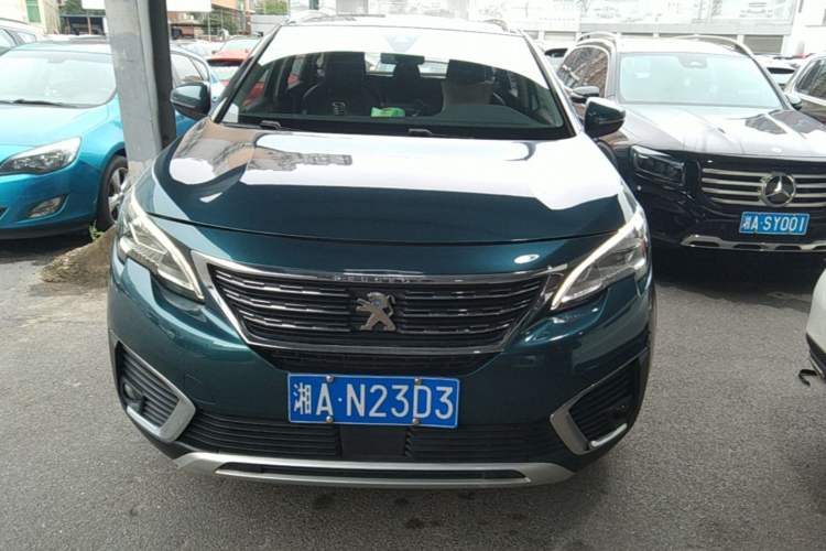Used Peugeot 5008 2017 380THP 5-Seater Elite Edition Front