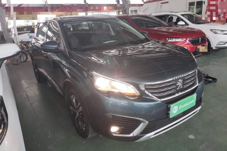 Used Peugeot 5008 2017 380THP 7-Seater Elite Edition Front Right 45 Deg