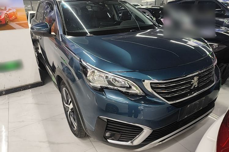 Used Peugeot 5008 2017 380THP 5-Seater Elite Edition Front Right 45 Deg