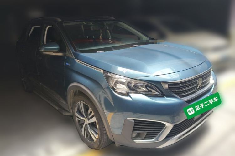 Used Peugeot 5008 2017 350THP 7-Seater Elite Edition Front Right 45 Deg