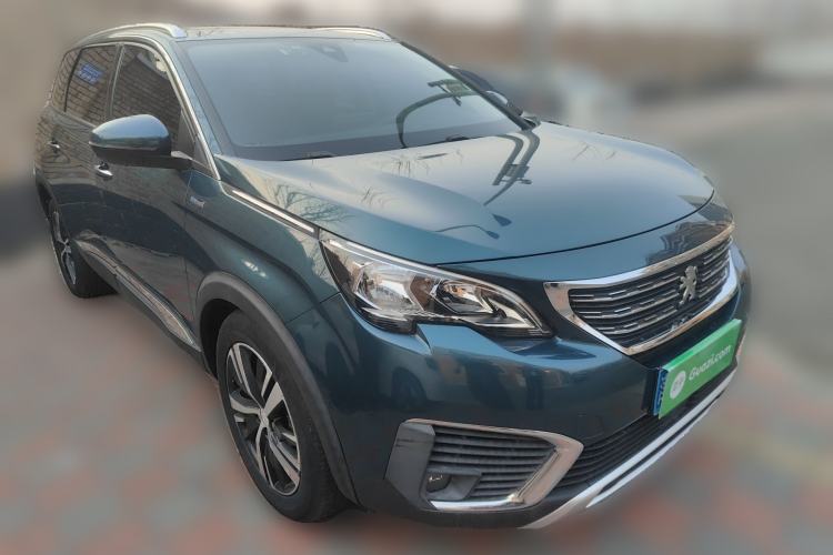 Used Peugeot 5008 2017 350THP 7-Seater Elite Edition Front Right 45 Deg