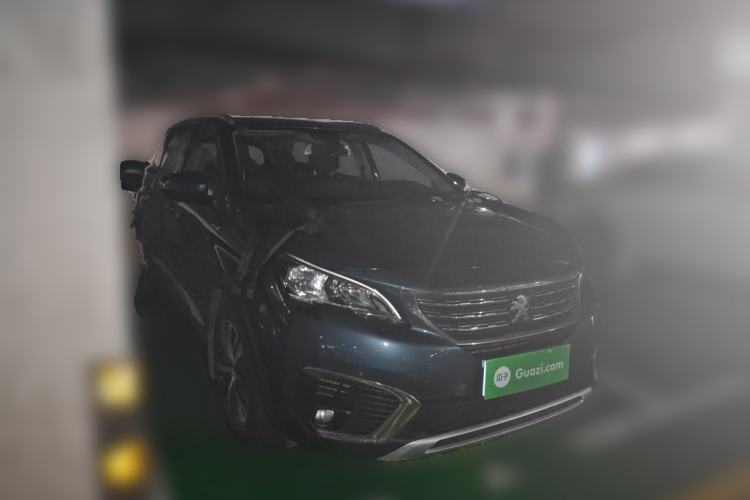 Used Peugeot 5008 2017 380THP 7-Seater Elite Edition Front Right 45 Deg