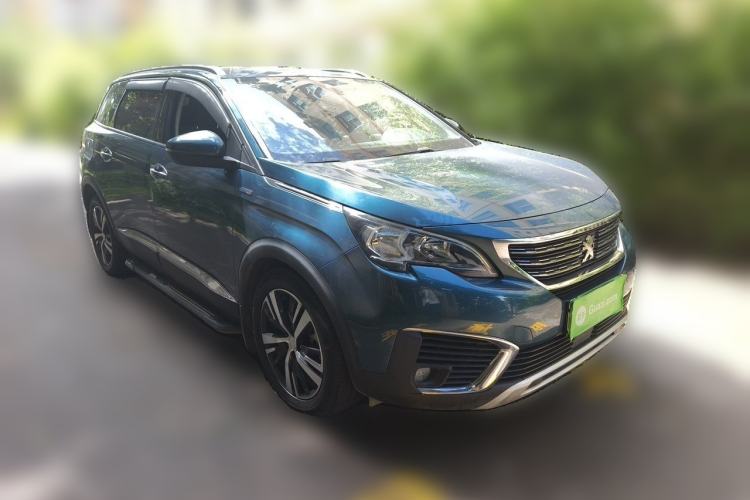 Used Peugeot 5008 2017 380THP 5-Seater Elite Edition Front Right 45 Deg