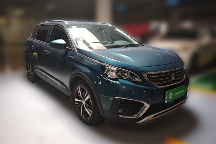 Used Peugeot 5008 2017 380THP 7-Seater Elite Edition Front Right 45 Deg