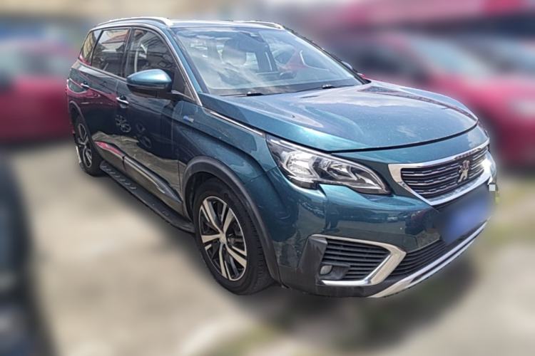 Used Peugeot 5008 2017 380THP 7-Seater Elite Edition Front Right 45 Deg