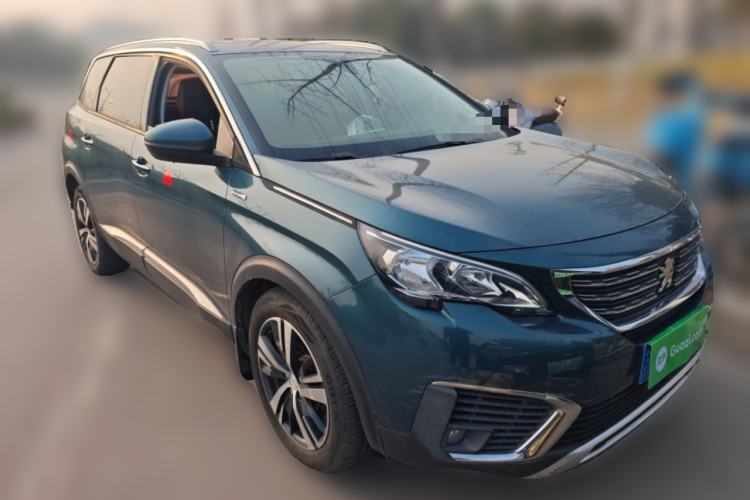 Used Peugeot 5008 2017 350THP 7-Seater Boundless Edition Front Right 45 Deg