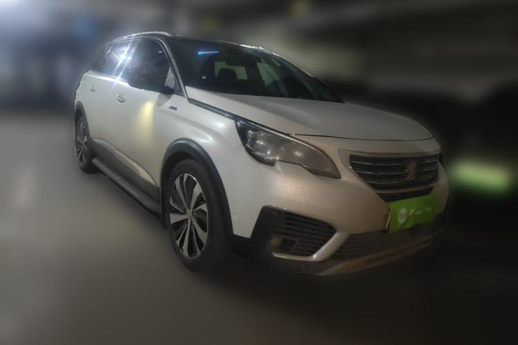 Used Peugeot 5008 2017 380THP 7-Seater Luxury Edition Front Right 45 Deg