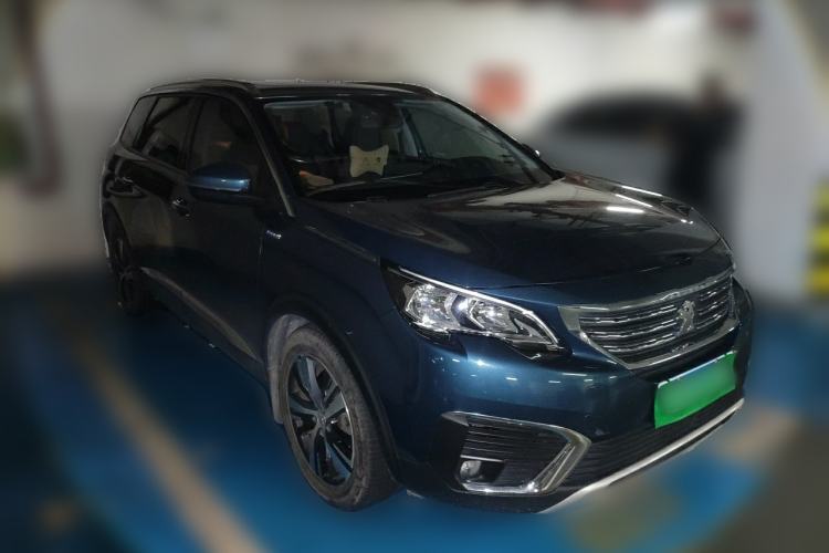 Used Peugeot 5008 2017 380THP 7-Seater Elite Edition Front Right 45 Deg
