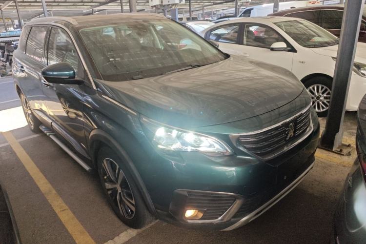 Used Peugeot 5008 2017 350THP 7-Seater Elite Edition Front Right 45 Deg