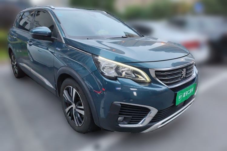 Used Peugeot 5008 2017 350THP 7-Seater Elite Edition Front Right 45 Deg