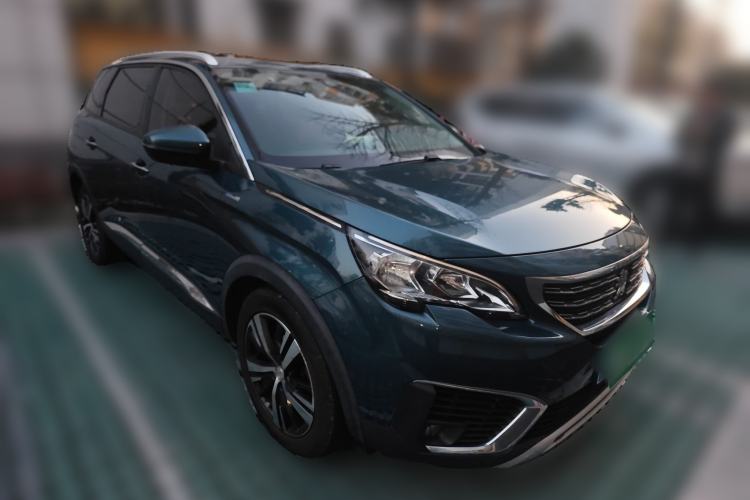 Used Peugeot 5008 2017 380THP 7-Seater Elite Edition Front Right 45 Deg