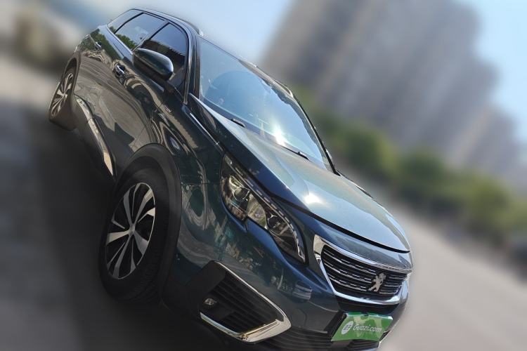 Used Peugeot 5008 2017 380THP 7-Seater Luxury Edition Front Right 45 Deg