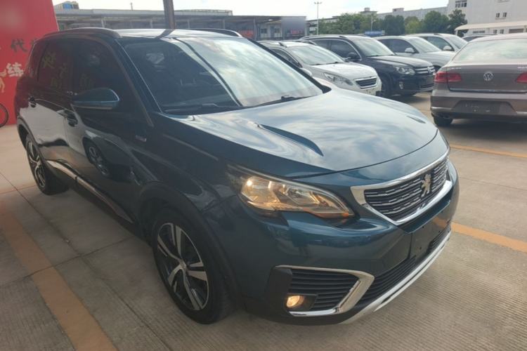 Used Peugeot 5008 2017 380THP 7-Seater Elite Edition Front Right 45 Deg
